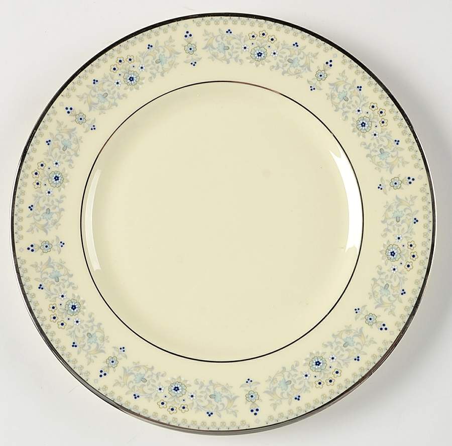 Beaumaris Luncheon Plate by Minton-1