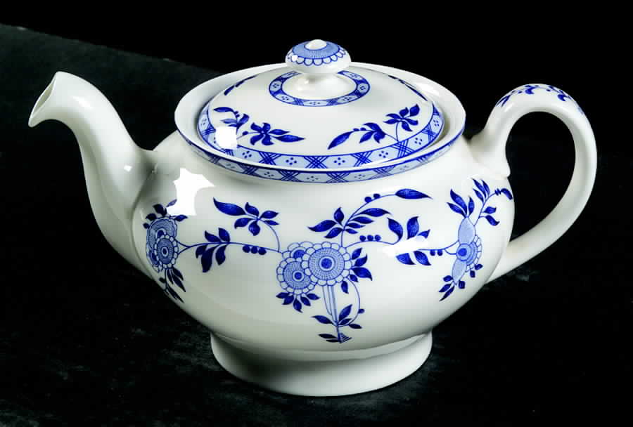 Blue Delft Teapot & Lid by Minton-1