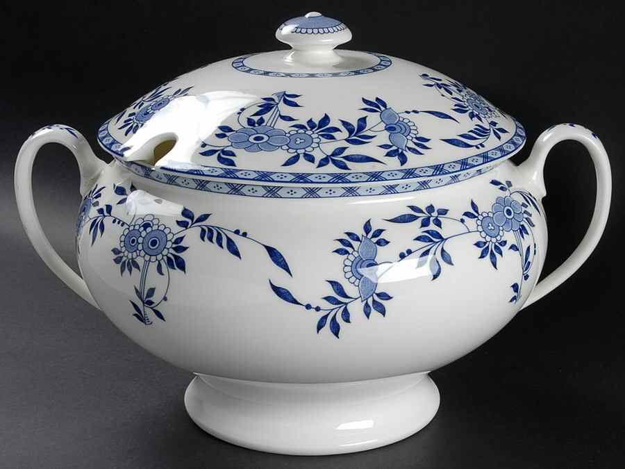 Blue Delft Tureen &  Lid by Minton-1