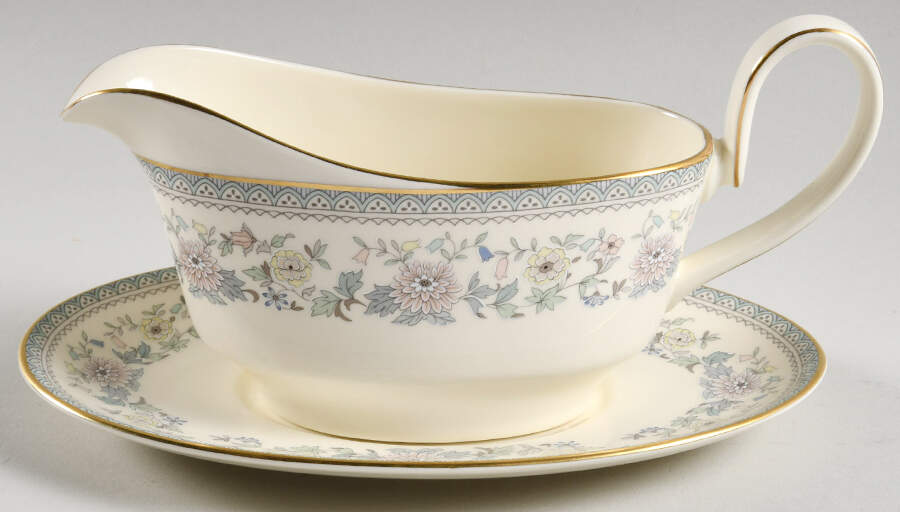 Bordeaux Gravy Boat & Underplate by Minton-1