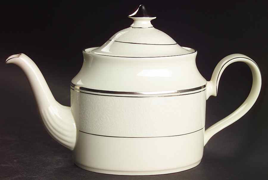 Bridal Veil Teapot & Lid by Minton-1