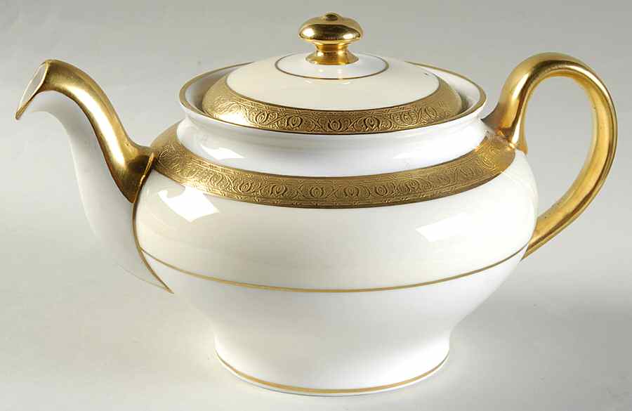 Buckingham Small Teapot & Lid by Minton-1