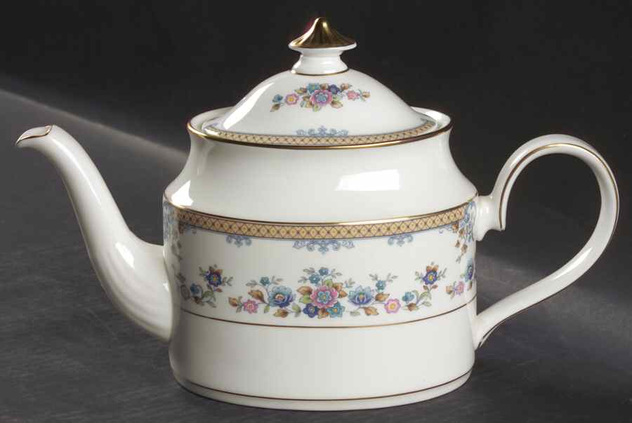 Byron (Blue Flowers) Teapot & Lid by Minton-1