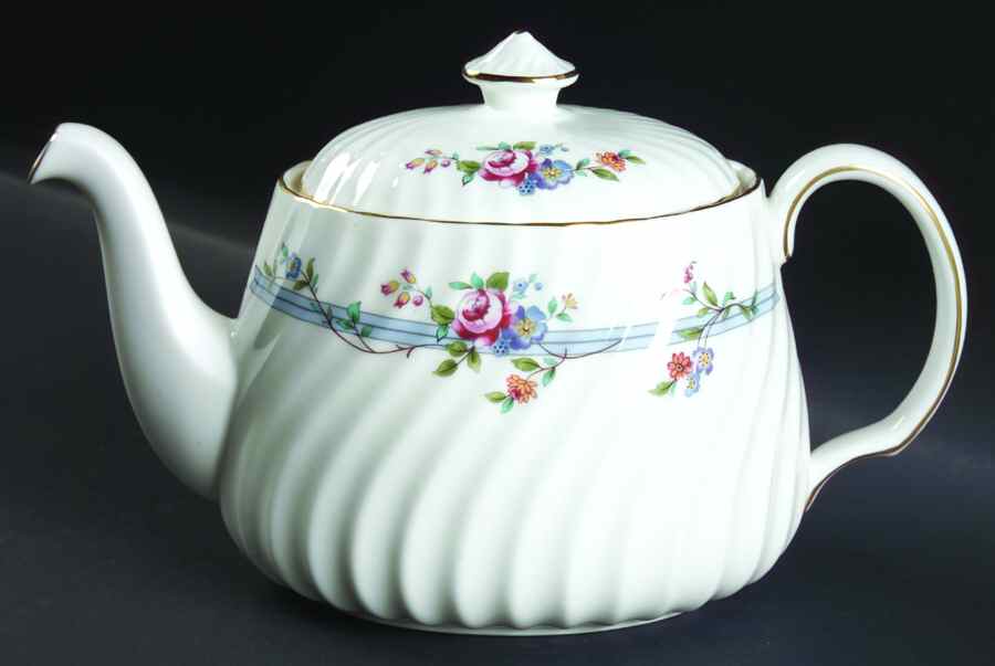 Chartwell Teapot & Lid by Minton-1