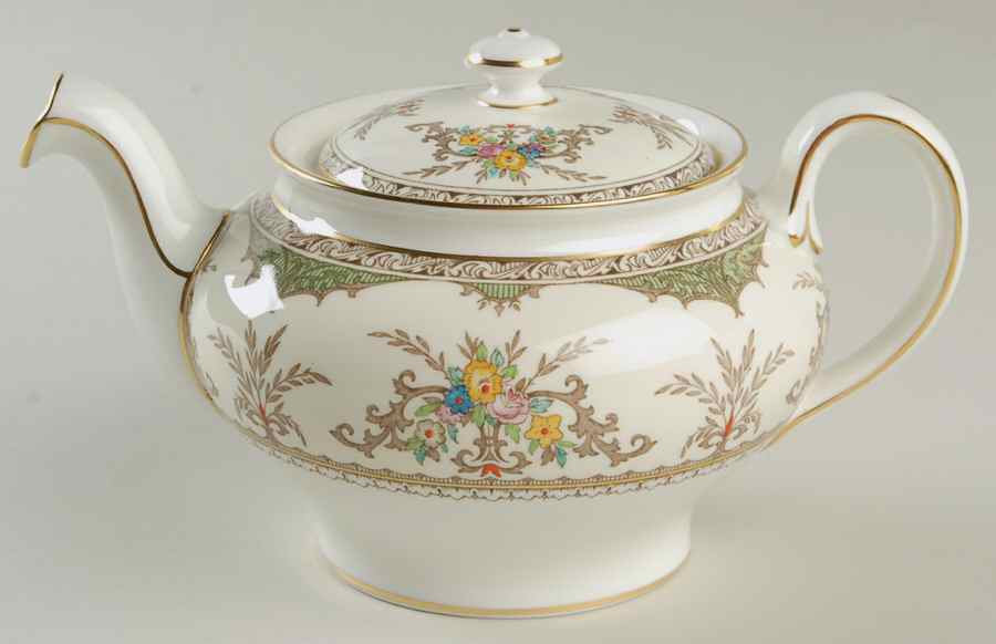 Chatham Green Ivory Teapot & Lid by Minton-1