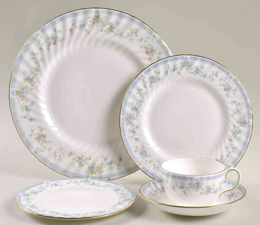 Cliveden 5 Piece Place Setting by Minton-1