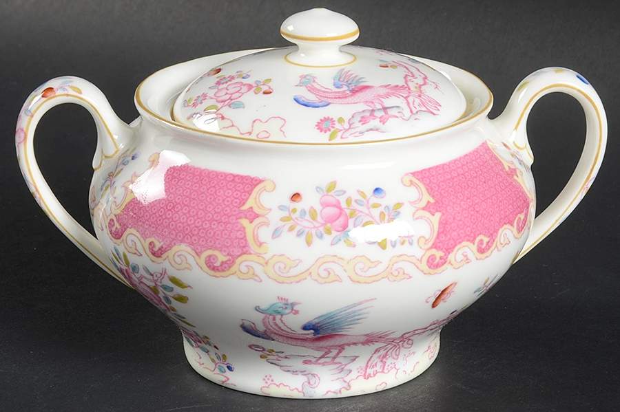 Cockatrice Pink (Smooth, Wreath Backstamp) Sugar Bowl & Lid by Minton-1