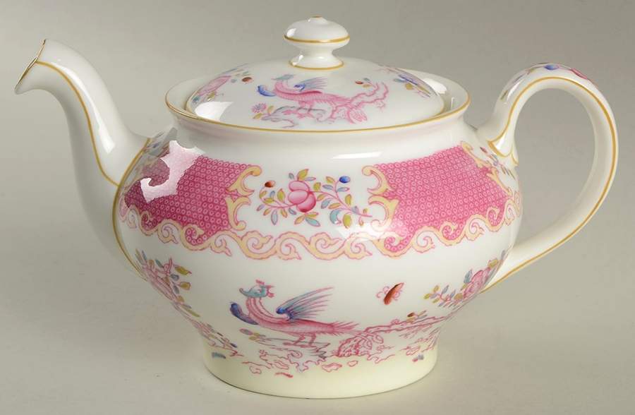 Cockatrice Pink (Smooth, Wreath Backstamp) Small Teapot & Lid by Minton-1