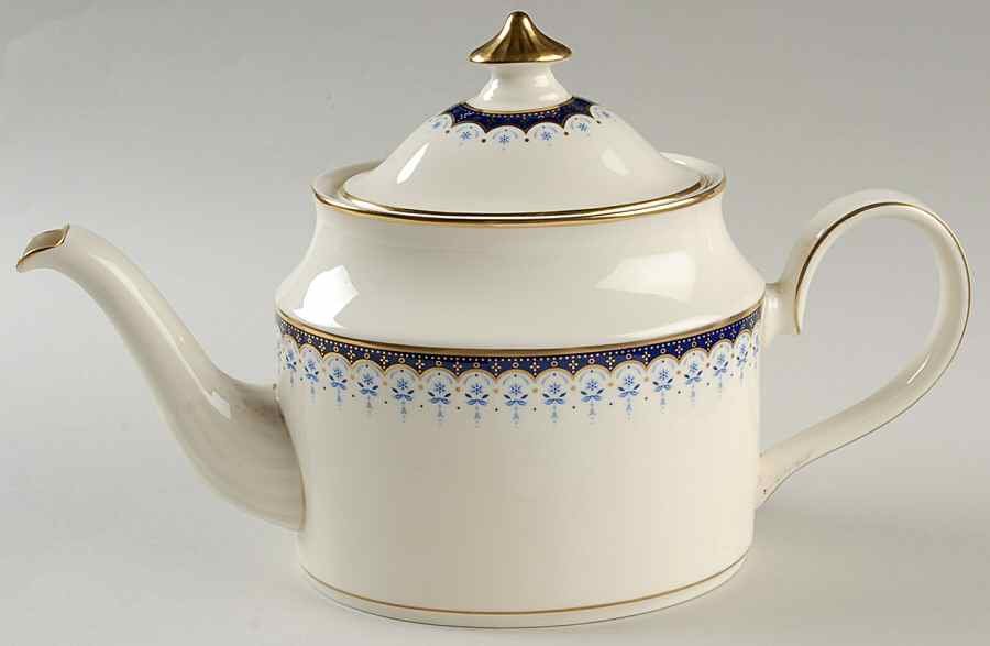 Consort Teapot & Lid by Minton-1