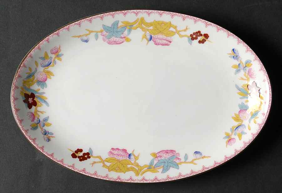 Cuckoo (Smooth, White, Wreath Bkstp) Pickle Dish by Minton-1