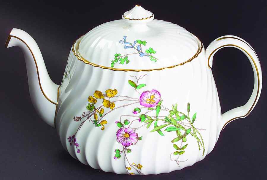 Dainty Sprays Teapot & Lid by Minton-1
