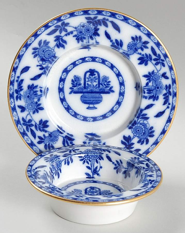 Delft Blue (Gold Trim) Ramekin & Saucer Set by Minton-1