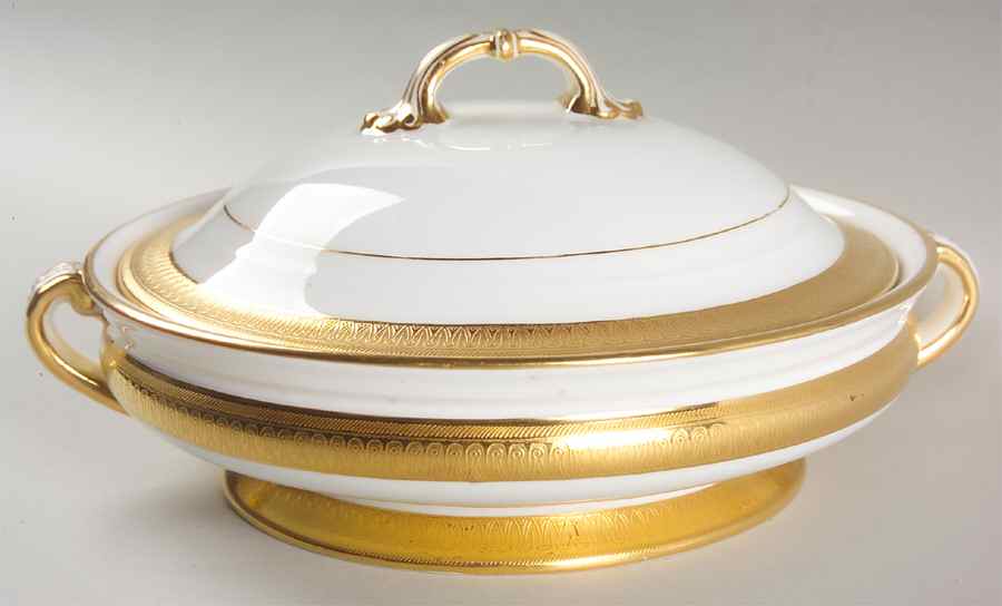 G6285 Round Covered Vegetable by Minton-1