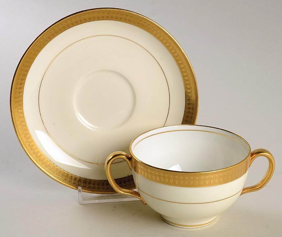 G6286 Flat Bouillon Cup & Saucer by Minton-1