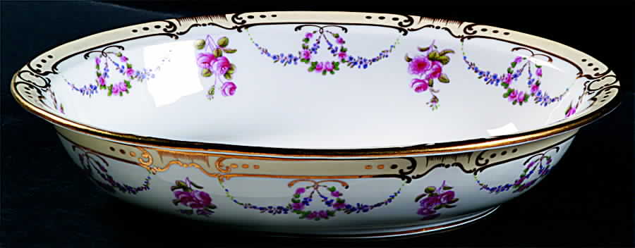G7261 11" Oval Vegetable Bowl by Minton-1