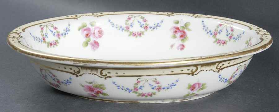 G7261 9" Oval Vegetable Bowl by Minton-1