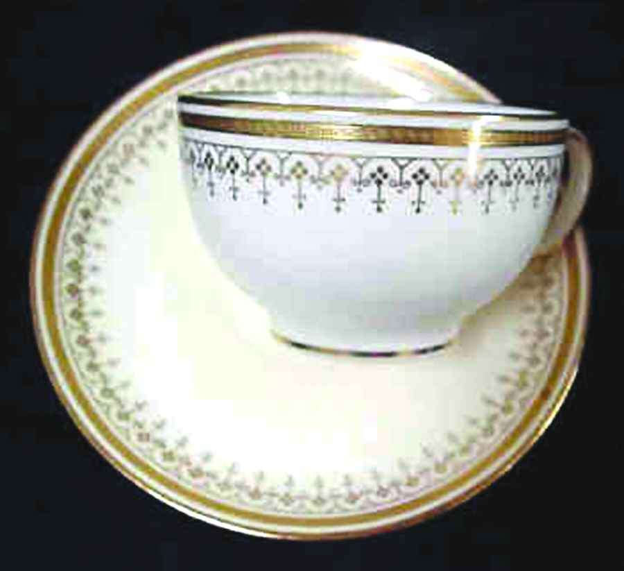 G8501 Flat Cup & Saucer Set by Minton-1