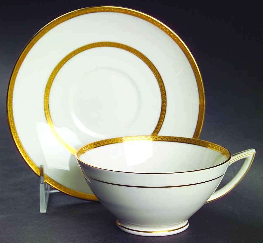 G8721 Footed Cup & Saucer Set by Minton-1