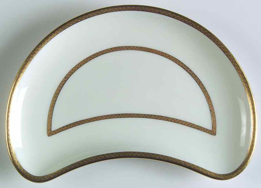 G8721 Crescent Salad Plate by Minton-1