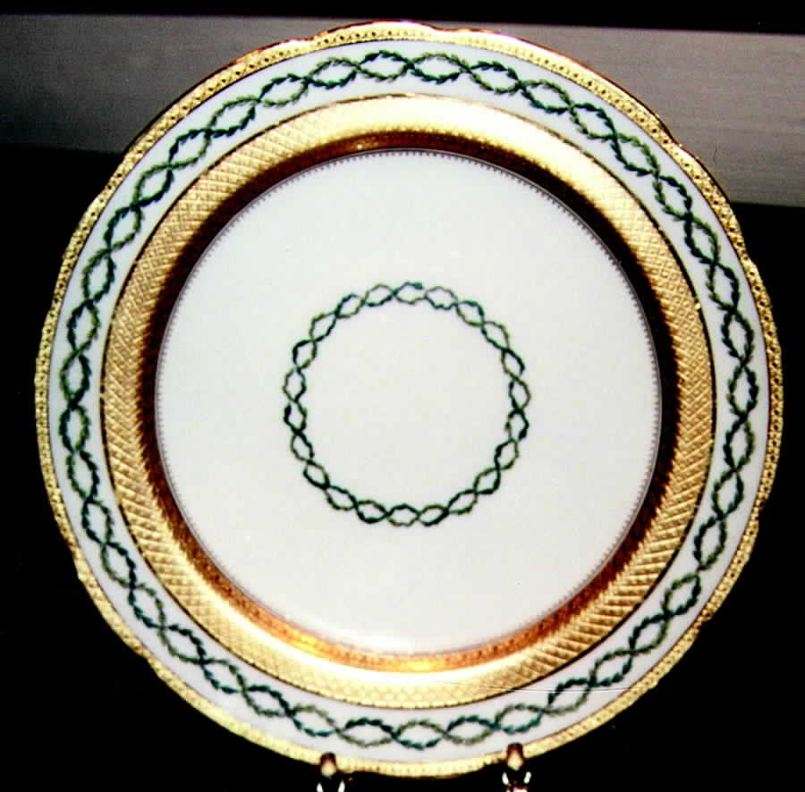 G9982 (Scalloped) Dinner Plate by Minton-1