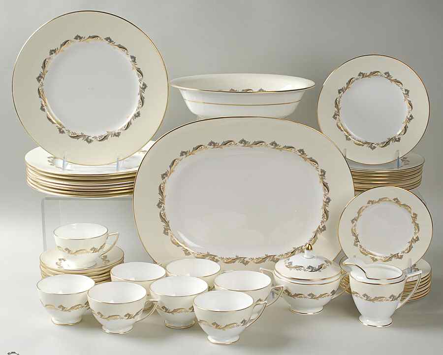 Gold Laurentian 45 Piece Estate Set by Minton-1