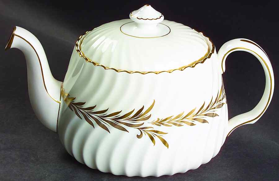 Golden Symphony Teapot & Lid by Minton-1