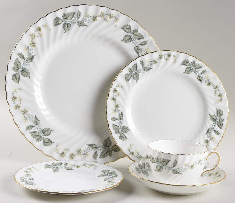 Greenwich 5 Piece Place Setting by Minton-1