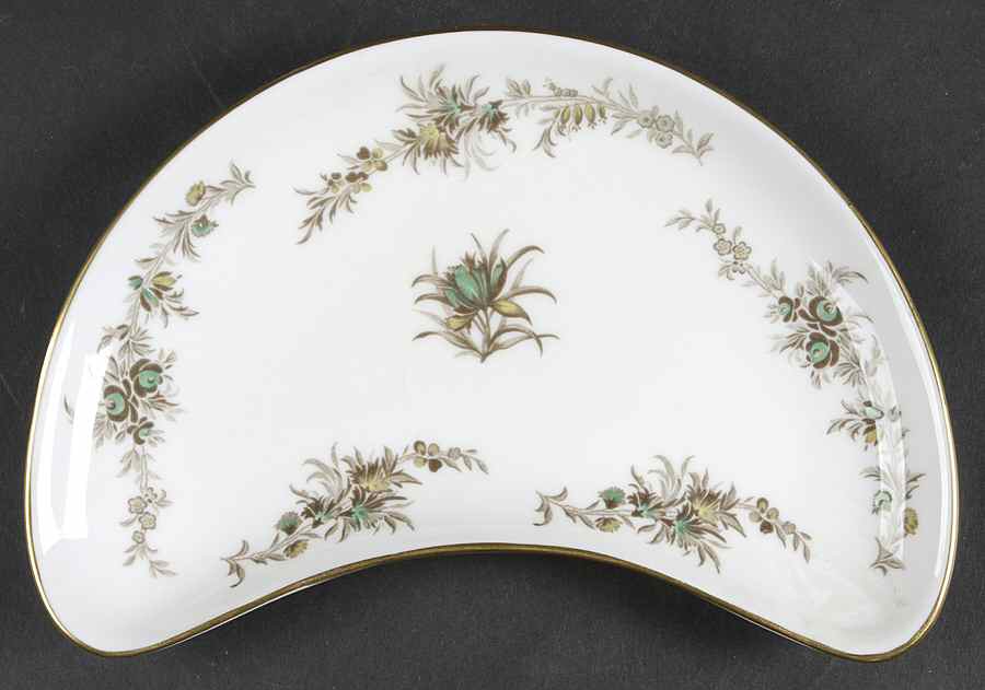 Greenbriar Crescent Salad Plate by Minton-1