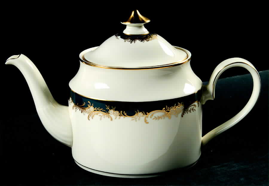Grosvenor Teapot & Lid by Minton-1