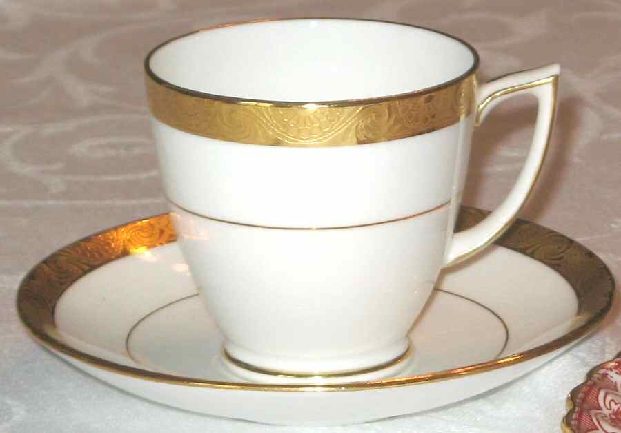 H1024 Flat Demitasse Cup & Saucer Set by Minton-1