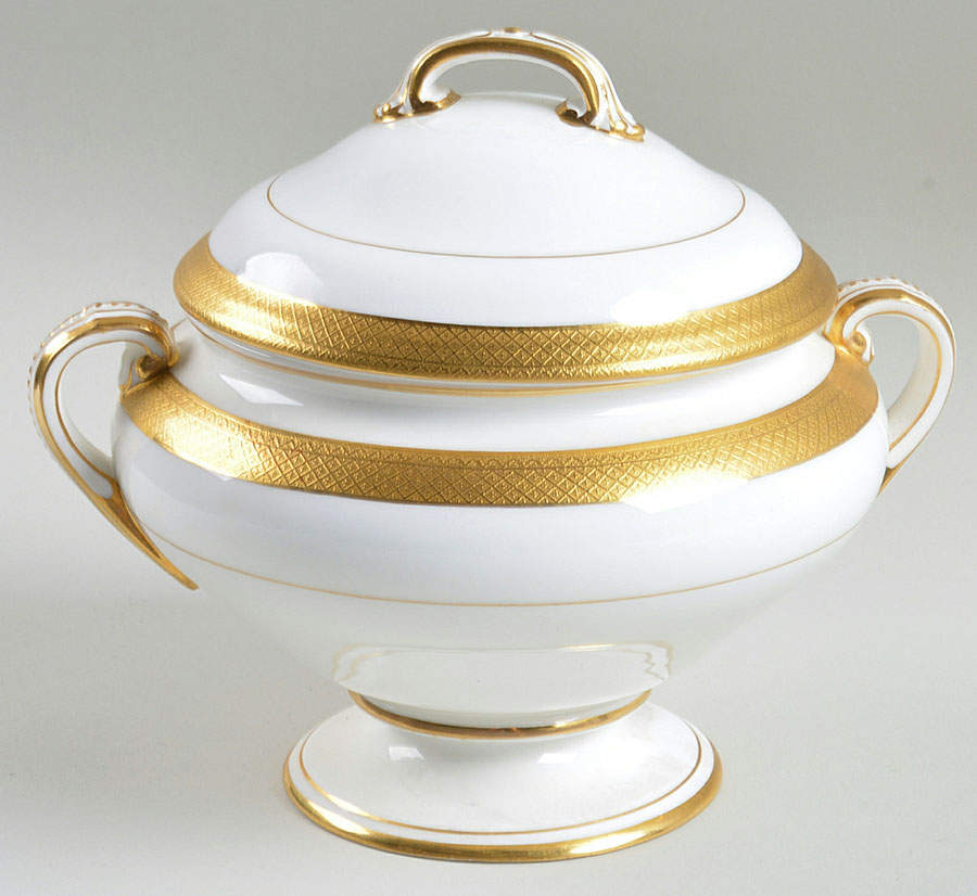 H1346 Small Round Covered Vegetable by Minton-1