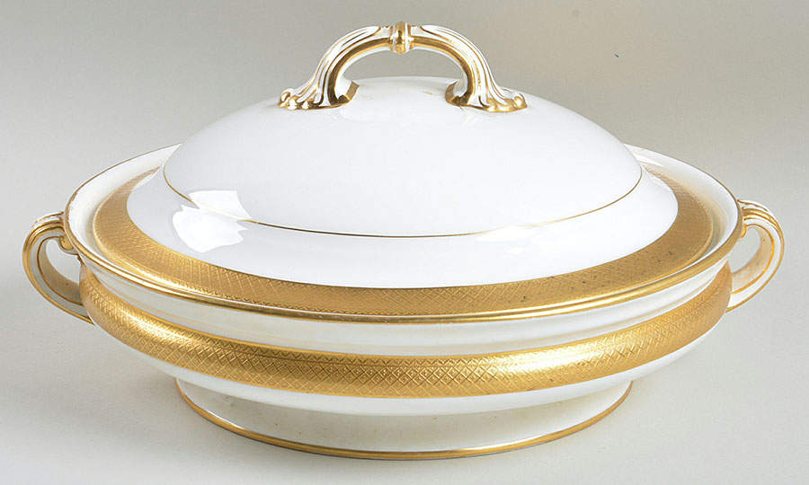 H1346 Round Covered Vegetable by Minton-1
