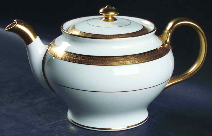H1935 Teapot & Lid by Minton-1