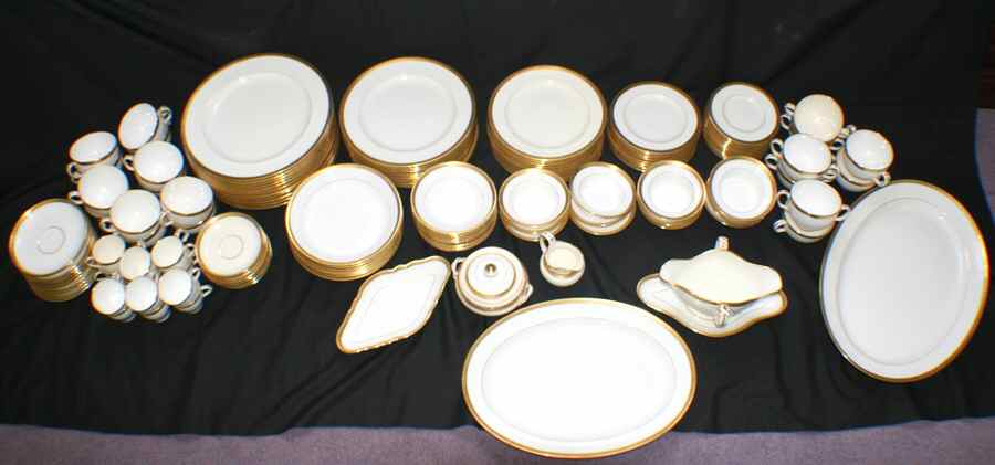 H1993 Bread & Butter Plate by Minton-1