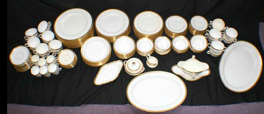 H1993 Coupe Soup Bowl by Minton-1