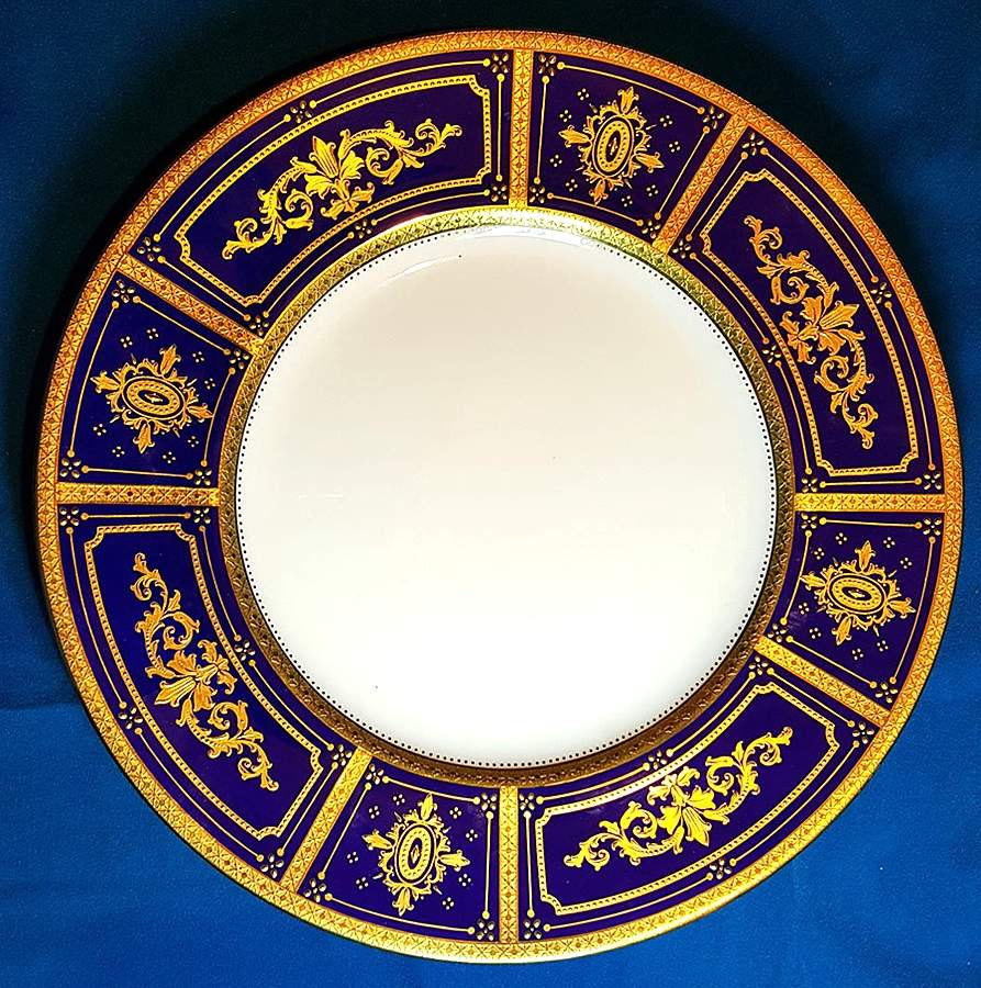H3029 Dinner Plate by Minton-1