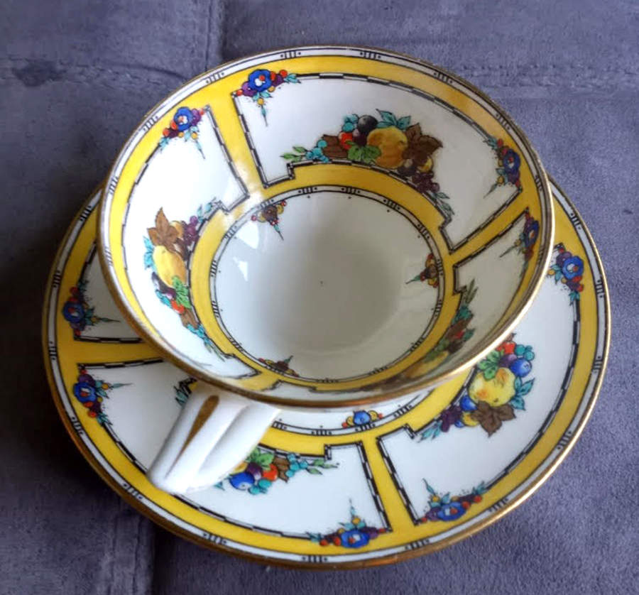 H3614 Footed Cup & Saucer Set by Minton-1