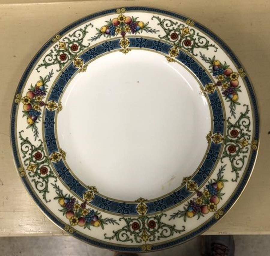 H3949 Dinner Plate by Minton-1