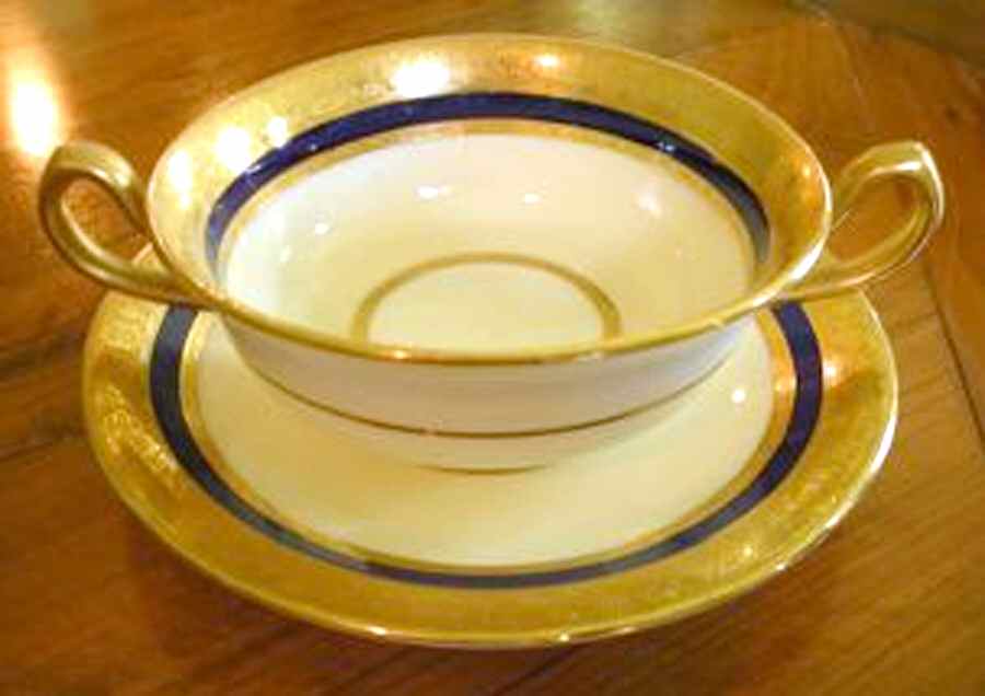 H4201 Flat Cream Soup Bowl & Saucer Set by Minton-1