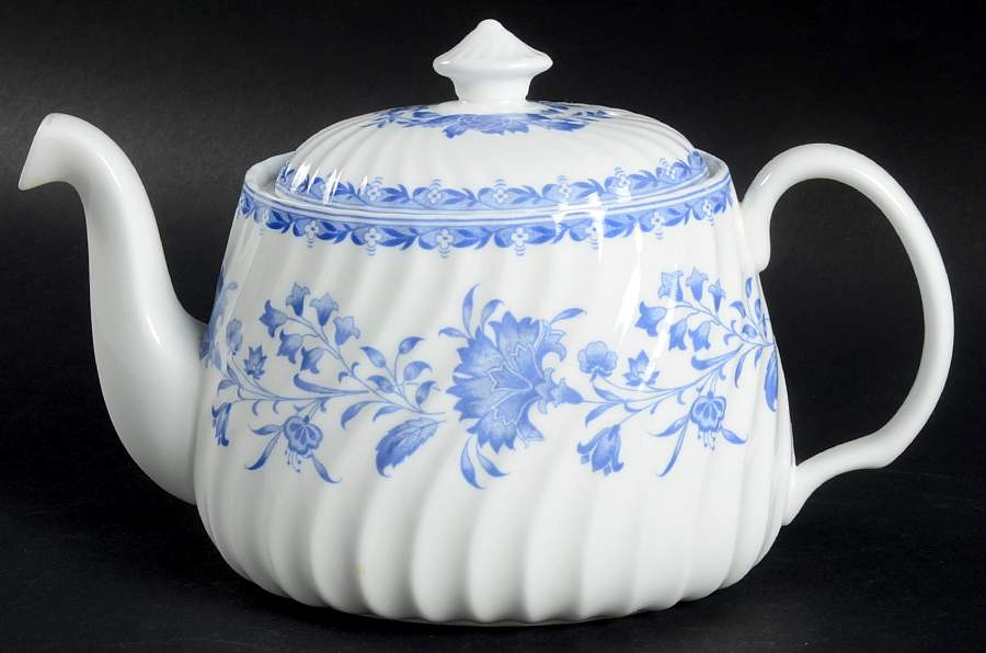 Hardwicke Hall Teapot & Lid by Minton-1