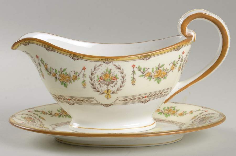 Hampshire Yellow Gravy Boat & Underplate by Minton-1