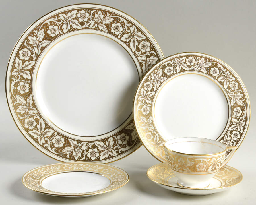 Harmony 5 Piece Place Setting by Minton-1