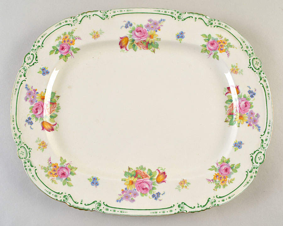Lady Claire 14" Oval Serving Platter by Minton-1