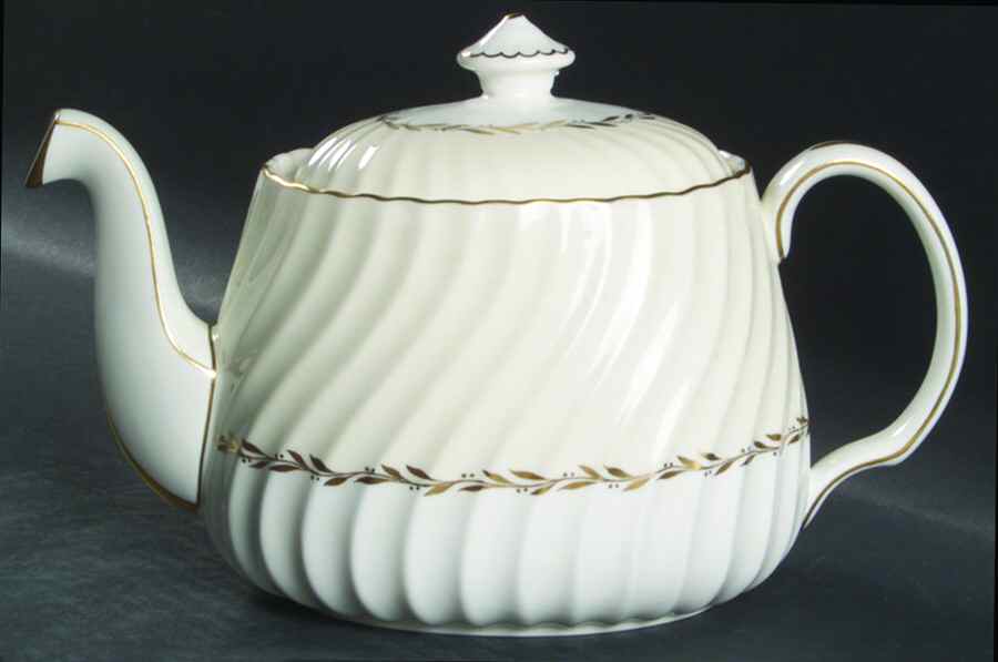 Lady Devonish Teapot & Lid by Minton-1