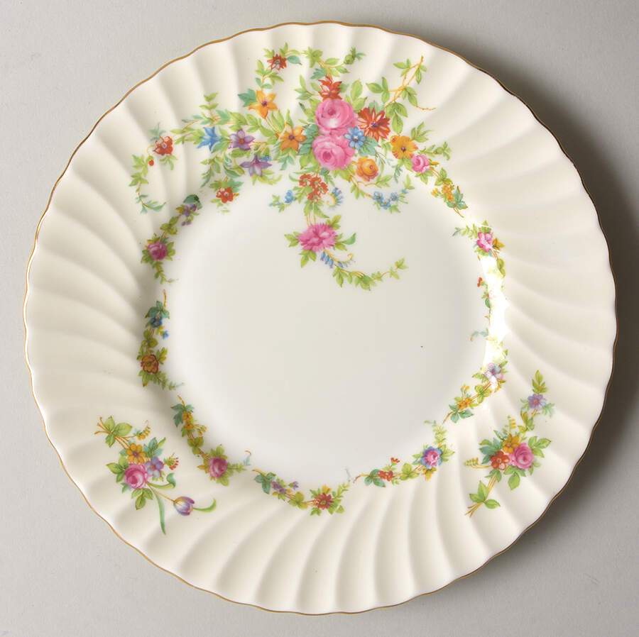 Lorraine (#S561, Cream Border) Luncheon Plate by Minton-1