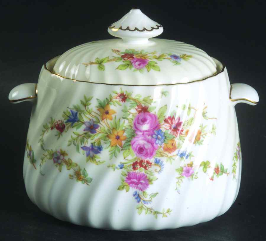 Lorraine (#S561, Cream Border) Sugar Bowl & Lid by Minton-1