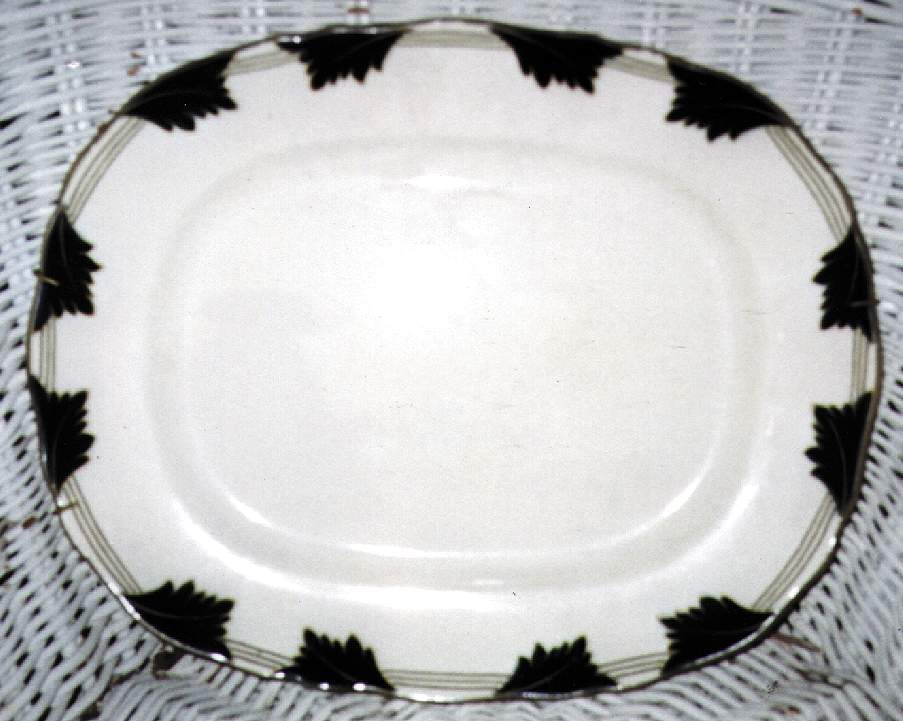 M15 14" Oval Serving Platter by Minton-1