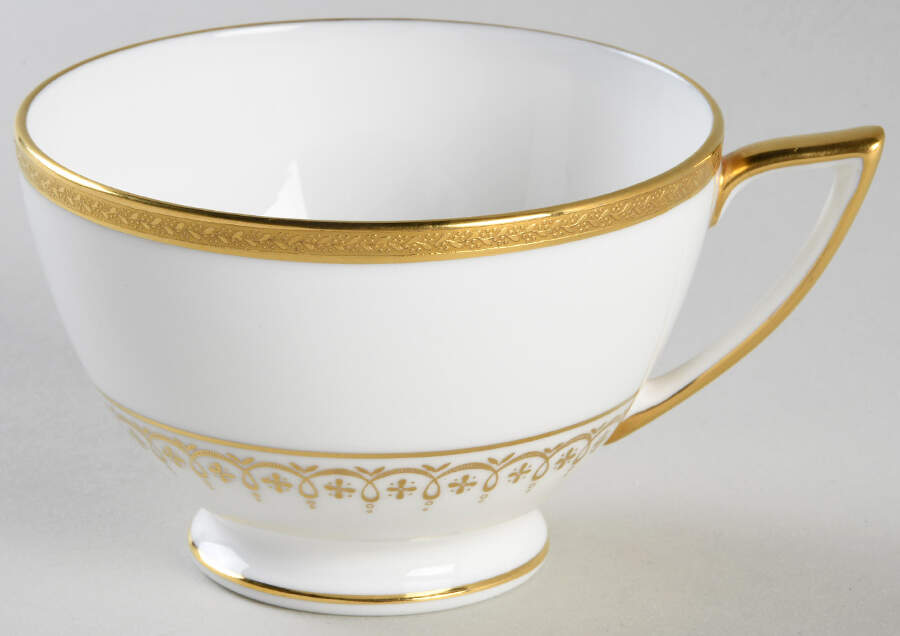 H5279 Footed Cup by Minton-1