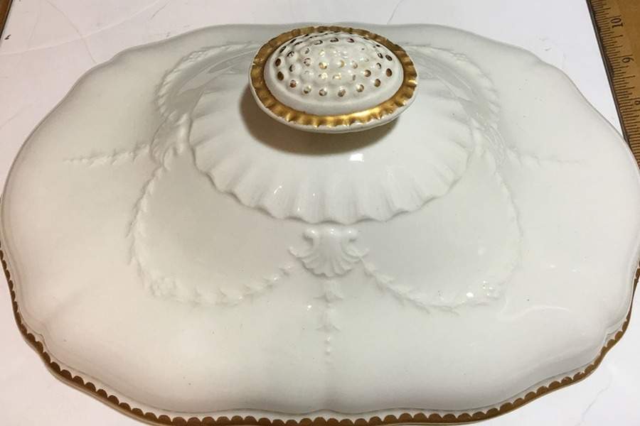 M3 Lid for Oval Vegetable by Minton-1