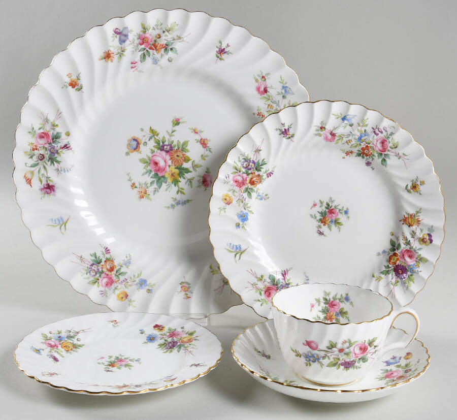 Marlow (Older, Globe Backstamp) 40 Piece Estate Set by Minton-1